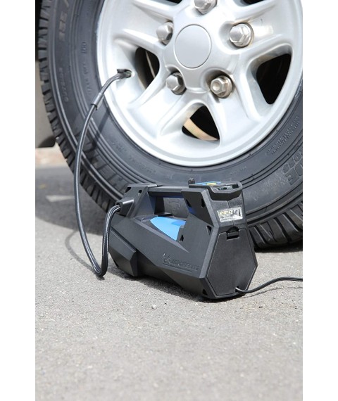 ميشلان منفاخ ديجيتال لاطارات السيارات الدفع الرباعي - اسود