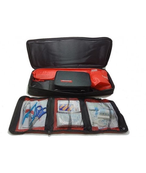 شنطة تويوتا منفاخ وشنطة اسعافات وكشاف ومثلث - 4 قطع